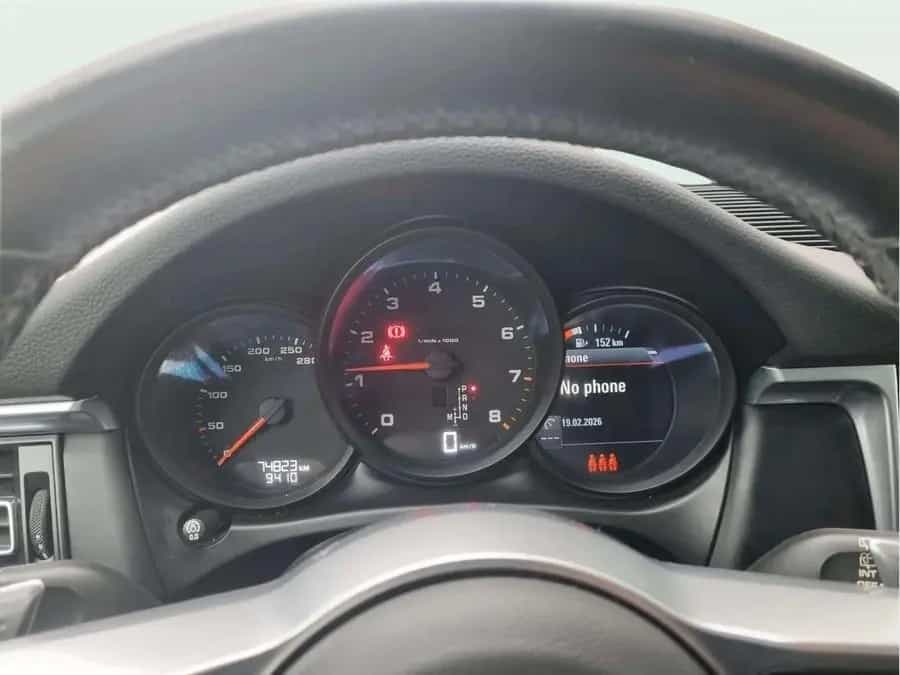 Porsche Macan Basis 02/2021-photo-12