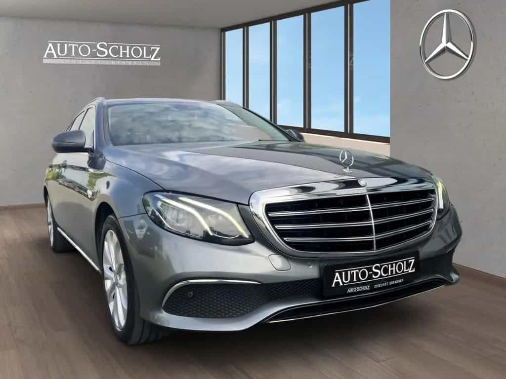 Mercedes-Benz E 200 T AVANTGARDE+EXCLUSIVE+SCHIEBEDACH+TOTW.++ 09/2017-photo-17