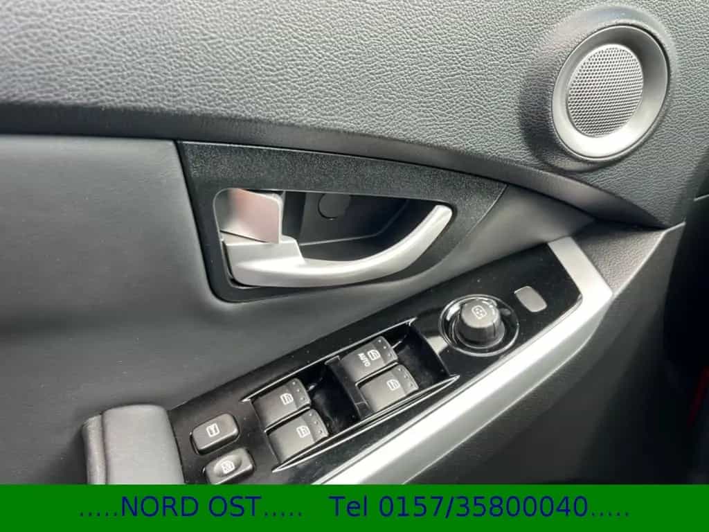Ssangyong Korando 2.0 Automatik. Nur 45.533 Km runtr Euro6 02/2018-photo-1