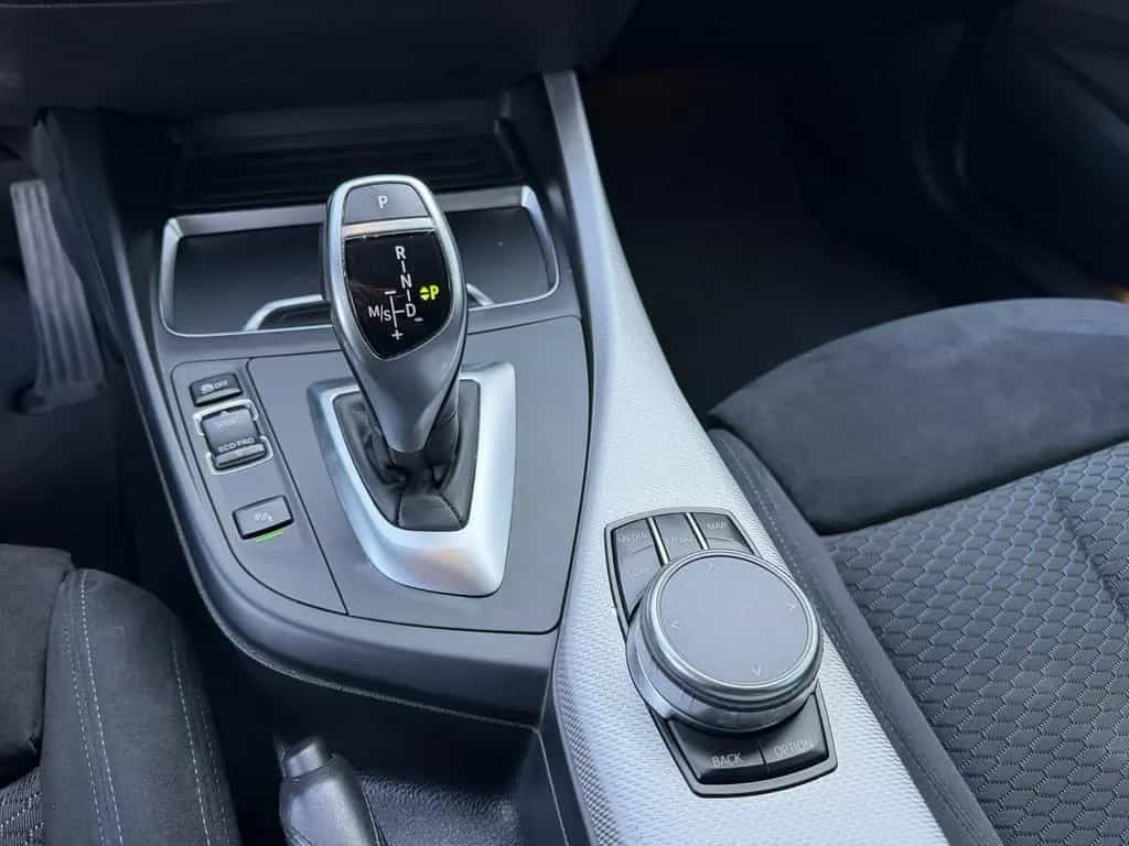 BMW M140 Special Edition LED Navi Prof SHZ PDC Temp 05/2018-photo-14