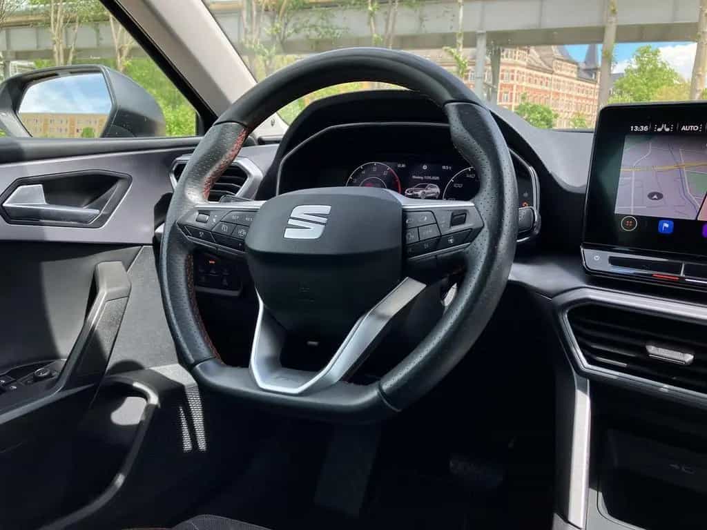 Seat Leon SPORTSTOURER 1.5 eTSI DSG FR KAMERA+BEATS 01/2022-photo-14