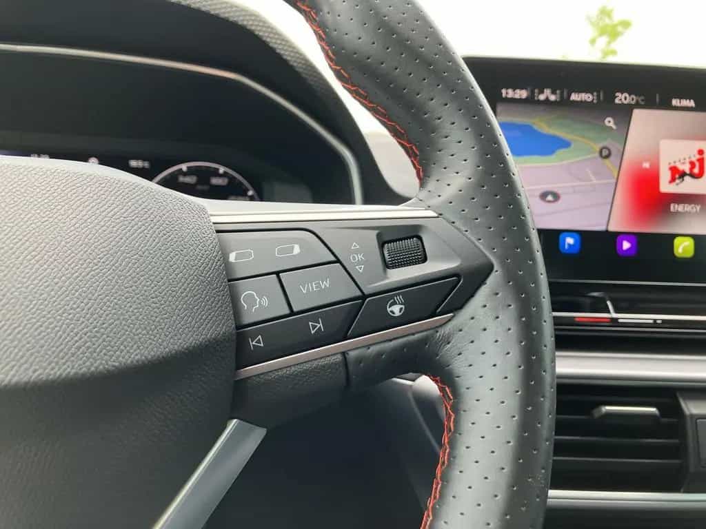 Seat Leon SPORTSTOURER 1.5 eTSI DSG FR KAMERA+BEATS 01/2022-photo-22
