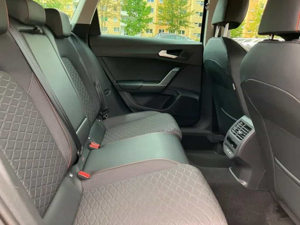 Seat Leon SPORTSTOURER 1.5 eTSI DSG FR KAMERA+BEATS 01/2022-photo-25