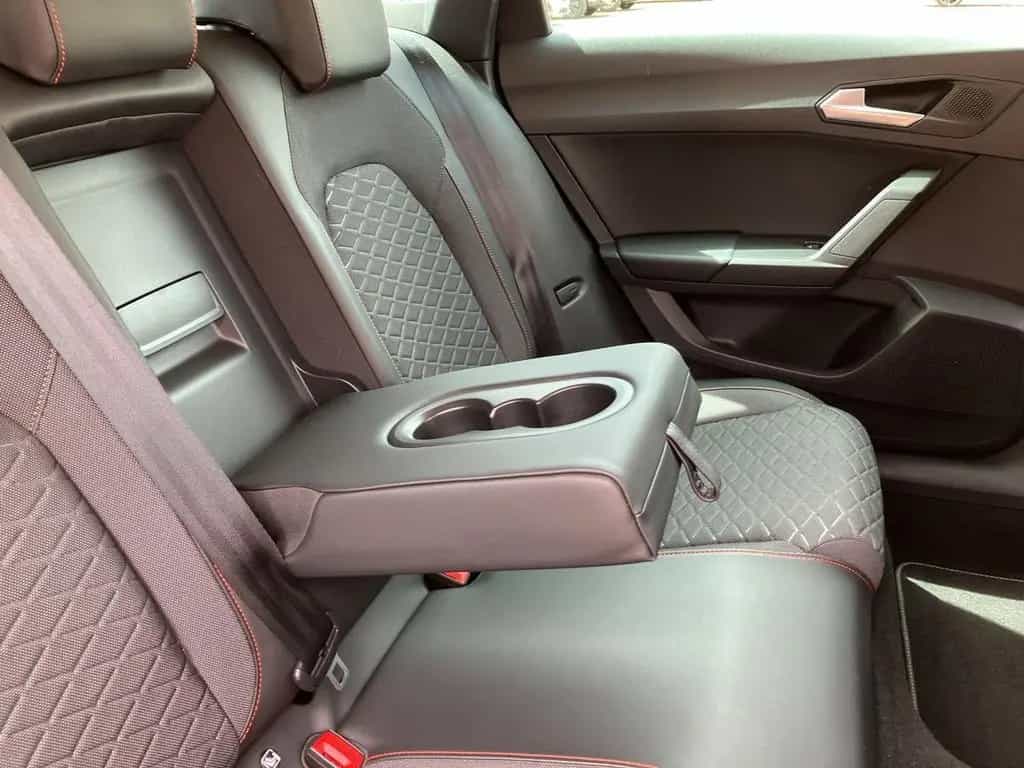 Seat Leon SPORTSTOURER 1.5 eTSI DSG FR KAMERA+BEATS 01/2022-photo-29