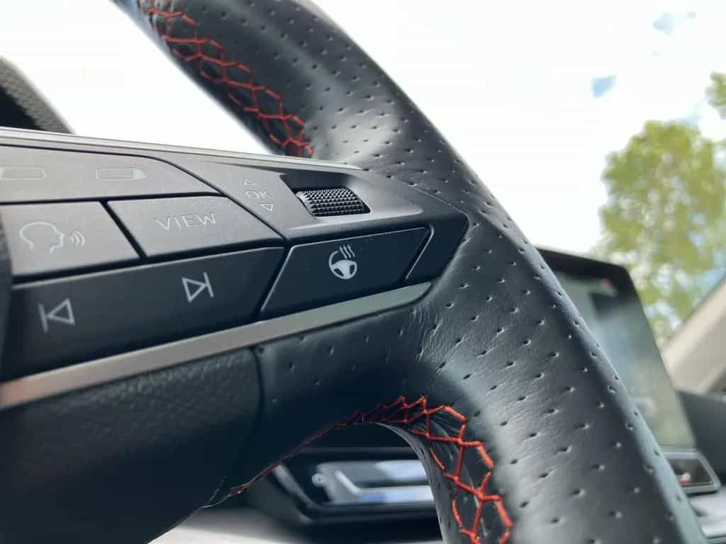 Seat Leon SPORTSTOURER 1.5 eTSI DSG FR KAMERA+BEATS 01/2022-photo-31