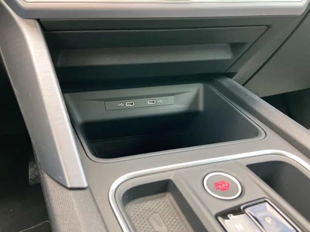 Seat Leon SPORTSTOURER 1.5 eTSI DSG FR KAMERA+BEATS 01/2022-photo-34