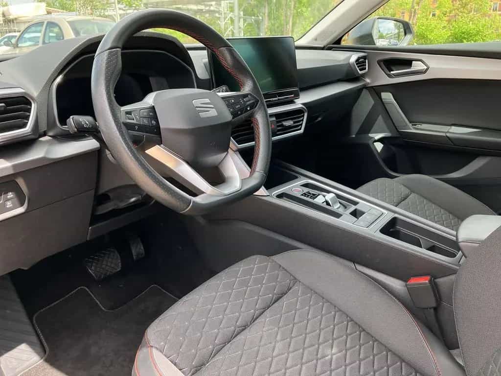 Seat Leon SPORTSTOURER 1.5 eTSI DSG FR KAMERA+BEATS 01/2022-photo-9