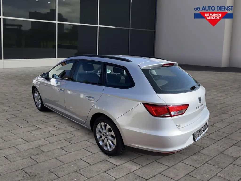 Seat Leon ST Style 03/2014-photo-2
