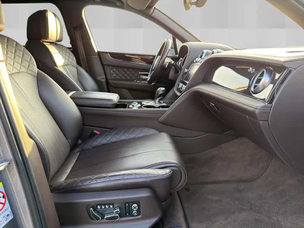 Bentley Bentayga 6.0 W12 4WD Massage Night Sitzb ACC HuD 03/2016-photo-12