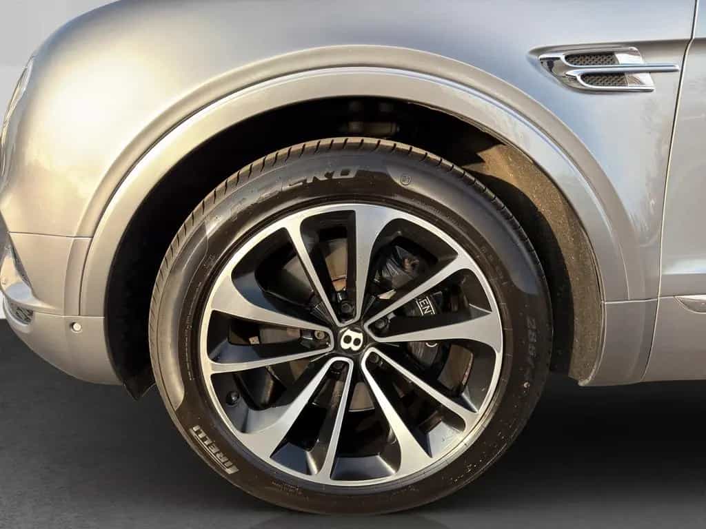 Bentley Bentayga 6.0 W12 4WD Massage Night Sitzb ACC HuD 03/2016-photo-19