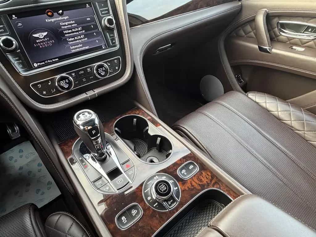Bentley Bentayga 6.0 W12 4WD Massage Night Sitzb ACC HuD 03/2016-photo-20