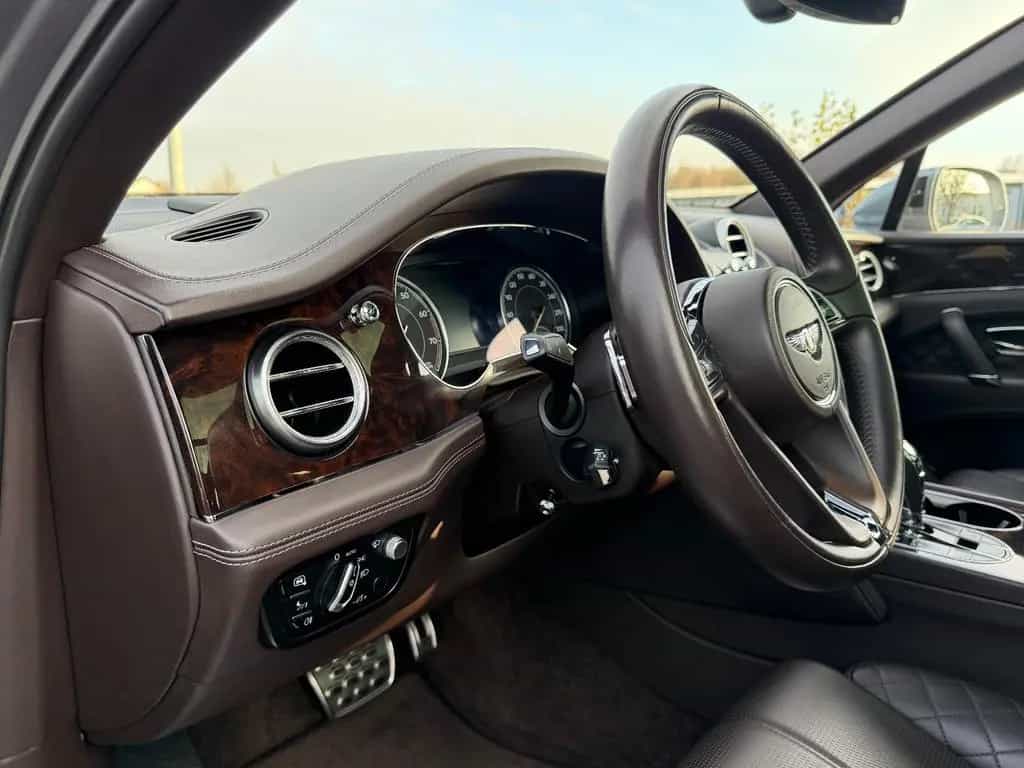 Bentley Bentayga 6.0 W12 4WD Massage Night Sitzb ACC HuD 03/2016-photo-21