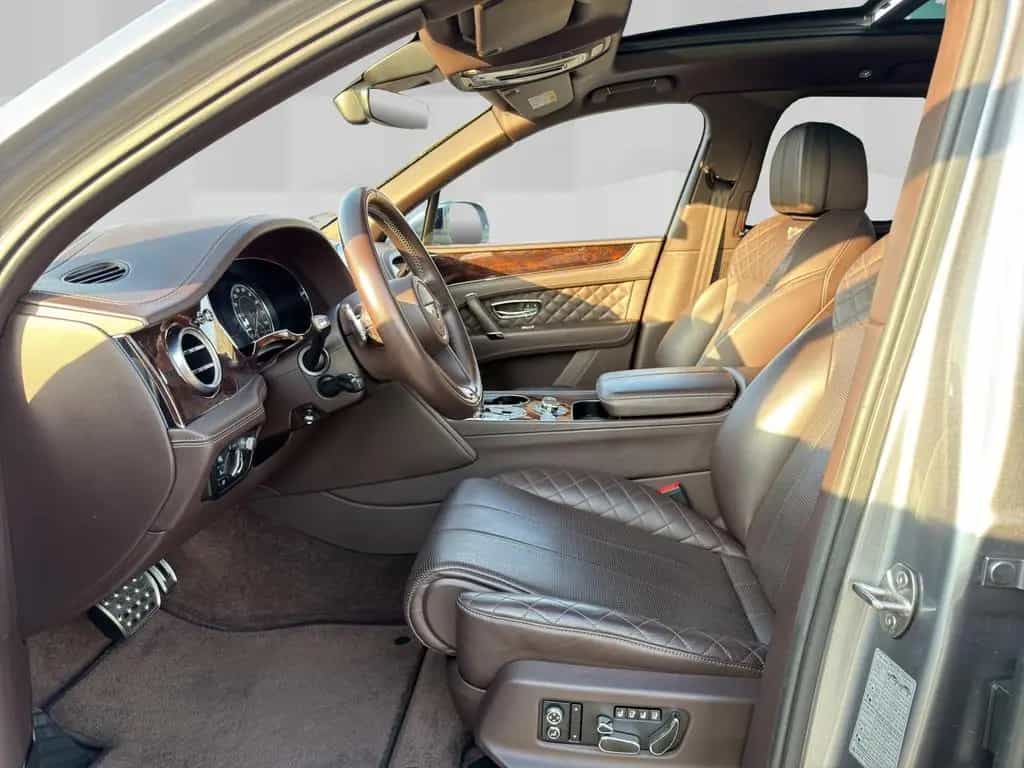 Bentley Bentayga 6.0 W12 4WD Massage Night Sitzb ACC HuD 03/2016-photo-8
