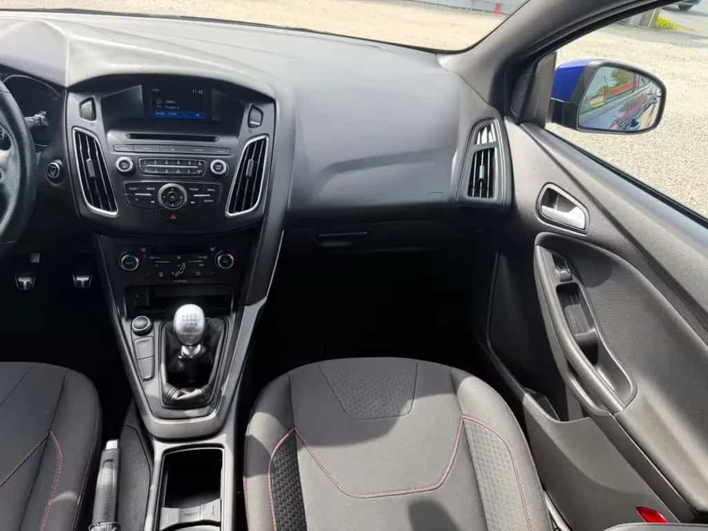 Ford Focus Turnier ST-Line Sportsitze Sport Lenkrad 12/2017-photo-12