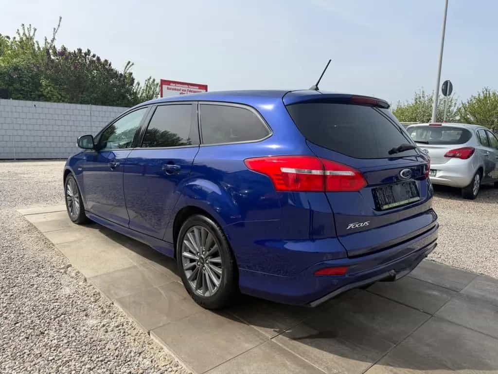 Ford Focus Turnier ST-Line Sportsitze Sport Lenkrad 12/2017-photo-2