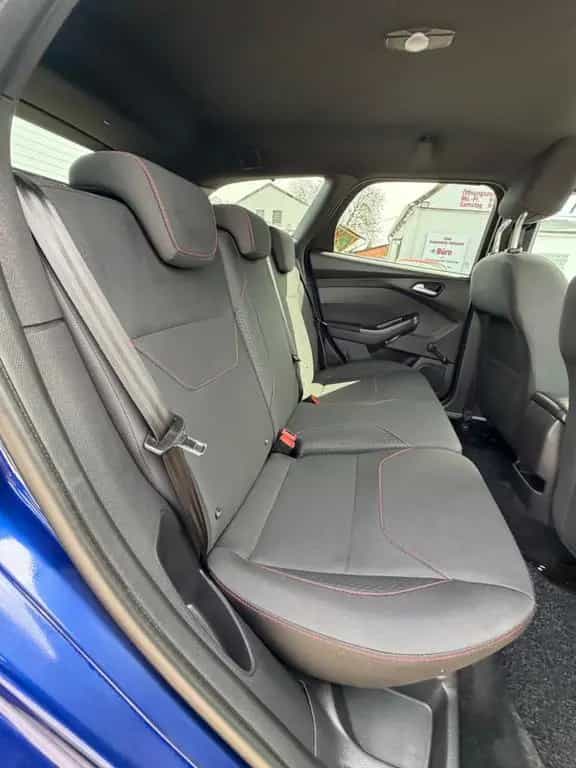 Ford Focus Turnier ST-Line Sportsitze Sport Lenkrad 12/2017-photo-40