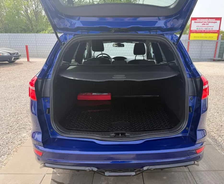 Ford Focus Turnier ST-Line Sportsitze Sport Lenkrad 12/2017-photo-7