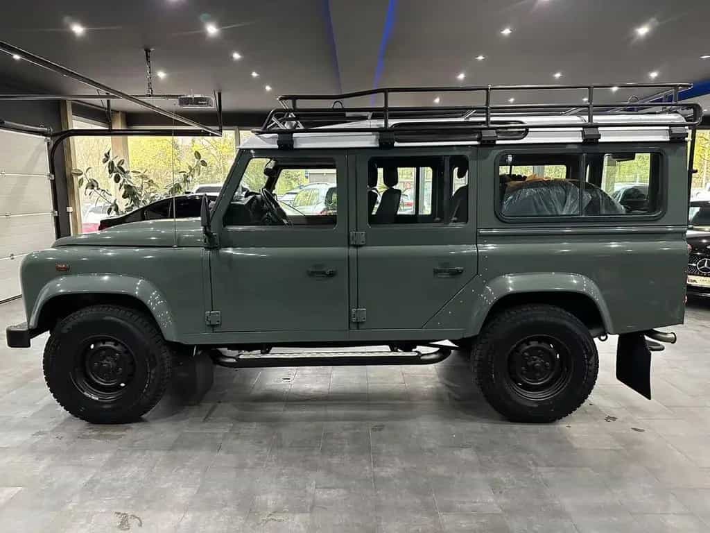 Land Rover Defender 110 2.2 TD4 Station Wagon S 09/2014-photo-5