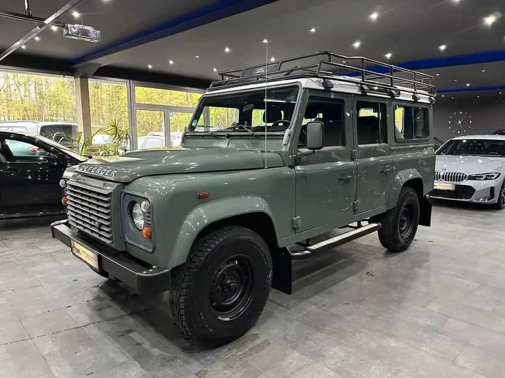 Land Rover Defender 110 2.2 TD4 Station Wagon S 09/2014-photo-6