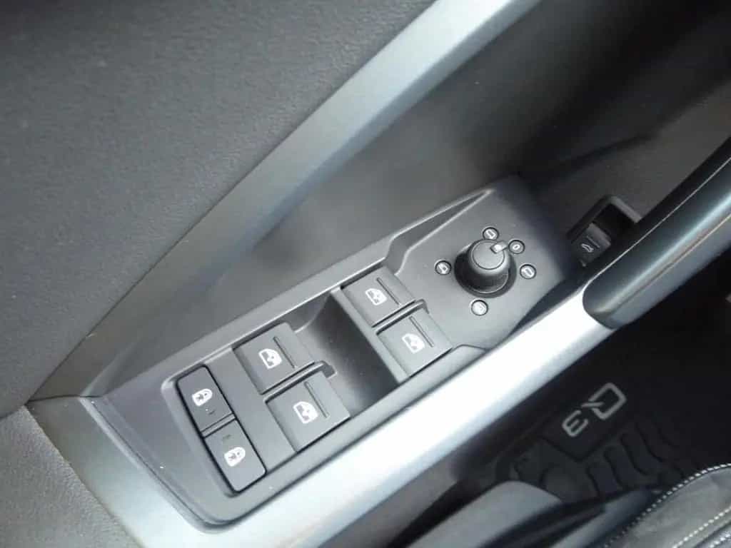Audi Q3 SUV S line 1.5 TFSI 04/2019-photo-14