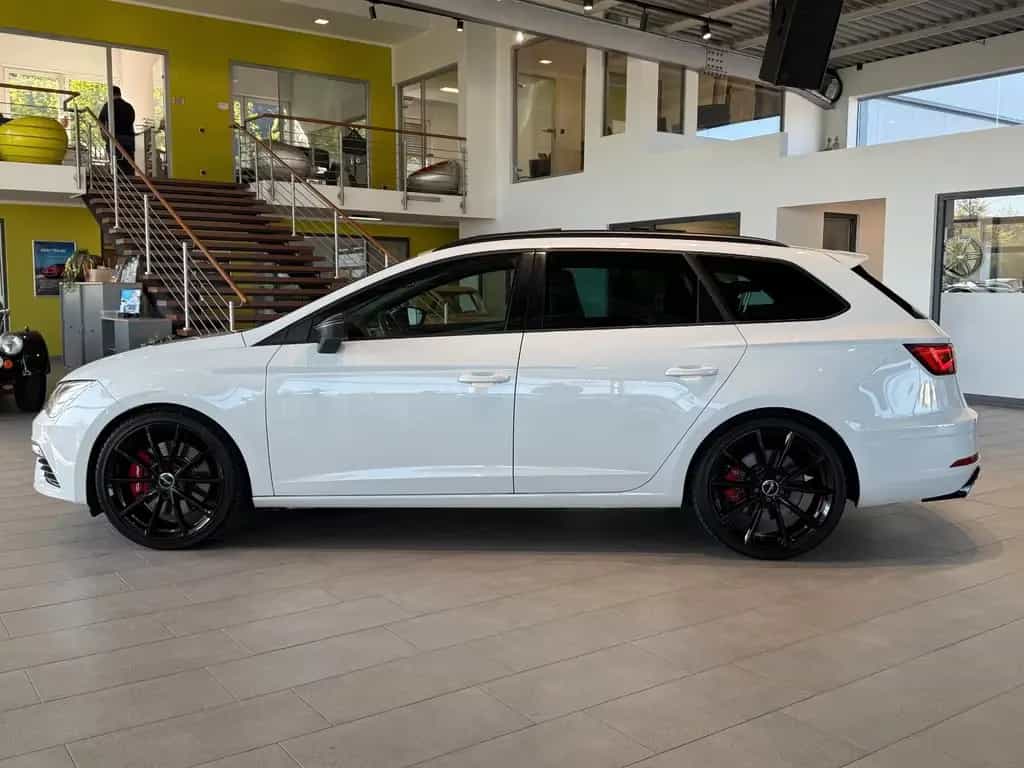 Seat Leon ST Cupra 300 4Drive*Keyless*Ambiente*RFK* 02/2018-photo-2