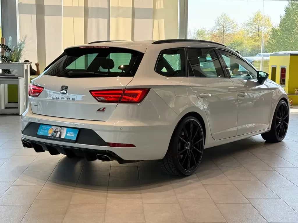 Seat Leon ST Cupra 300 4Drive*Keyless*Ambiente*RFK* 02/2018-photo-6