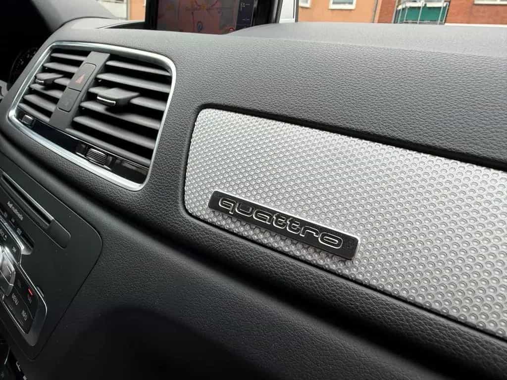 Audi Q3 design quattro S-Tronic AHK/LED 08/2017-photo-22