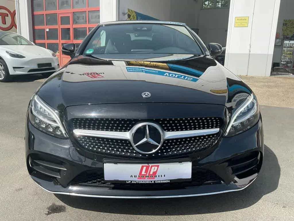 Mercedes-Benz C-Class 180 Cabrio AMG PAKET Navi LED Kamera PDC SHZ 08/2019-photo-1