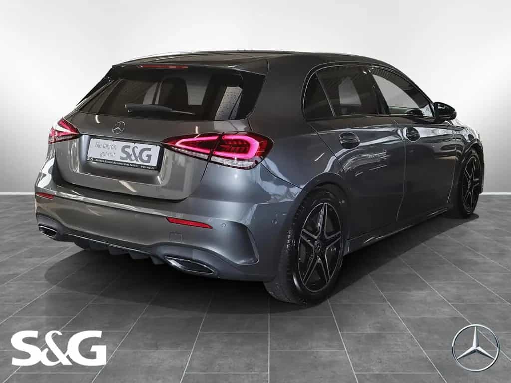 Mercedes-Benz A-Class 250 4M KAMERA+TOTWINKEL+SPURHALTE+MBUX+LED+18" 07/2019-photo-1