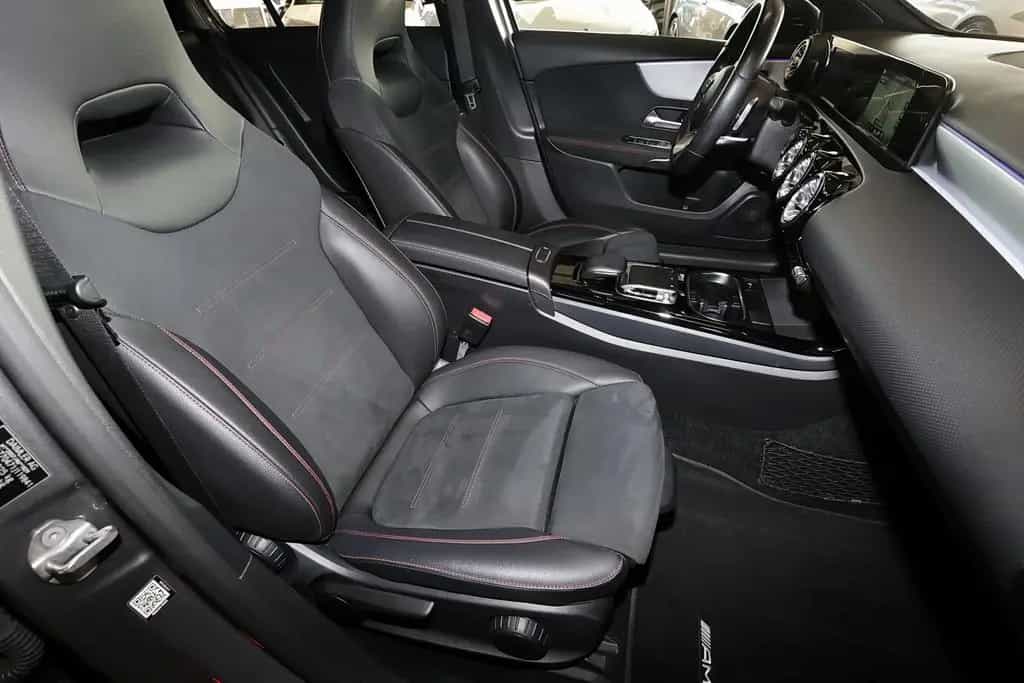 Mercedes-Benz A-Class 250 4M KAMERA+TOTWINKEL+SPURHALTE+MBUX+LED+18" 07/2019-photo-3