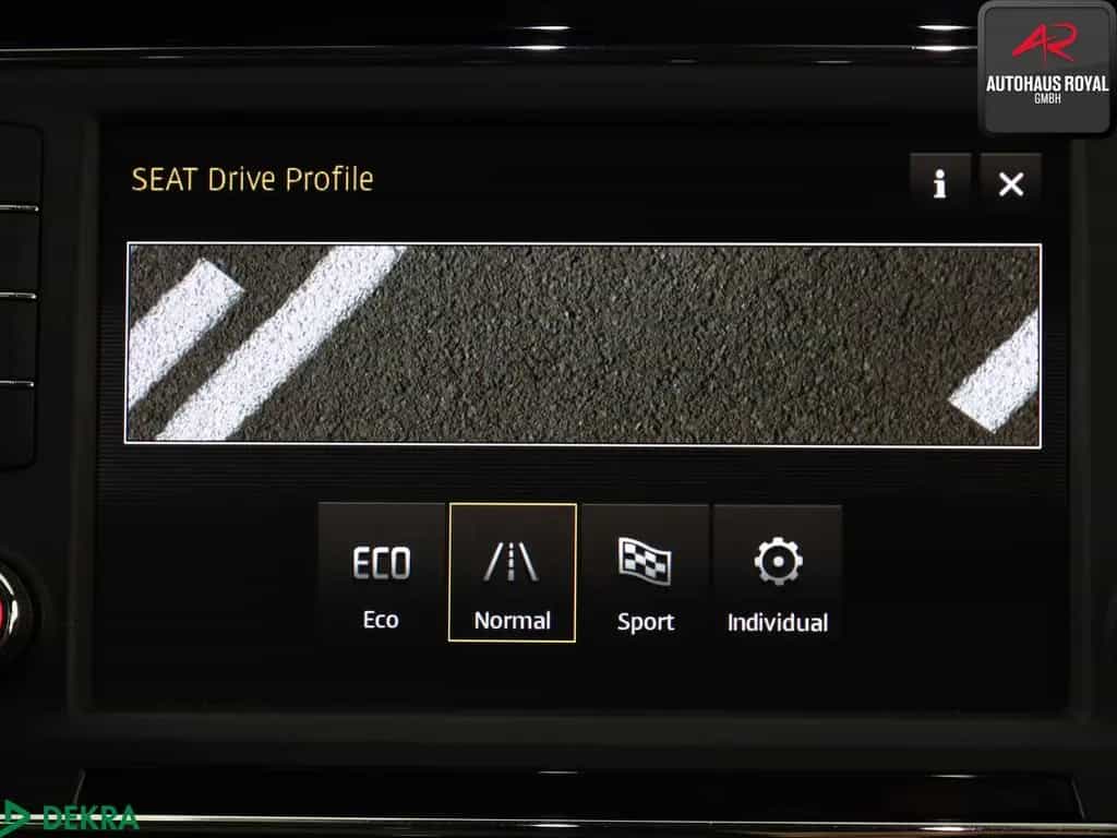 Seat Ateca 1.4 TSI XCELLENCE PANO,360,TRITTBRETT,ACC 02/2018-photo-17