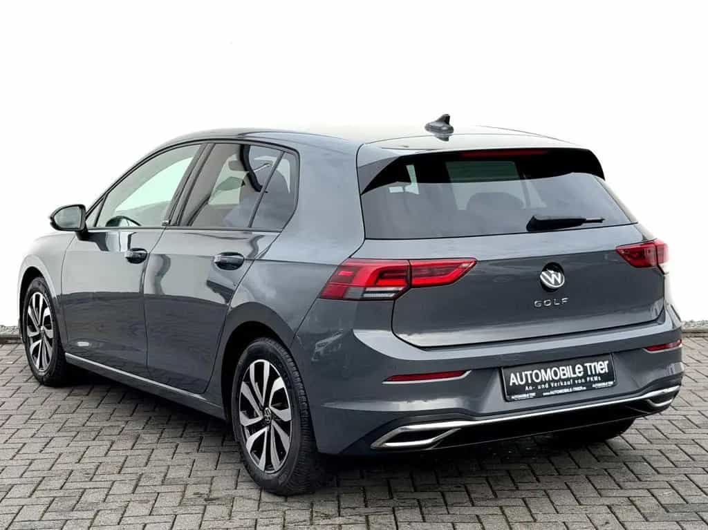Volkswagen Golf 8 Lim. 1.5 TSI /NAVI/LED/ACC/HUD/CAM/GARANT 01/2023-photo-6