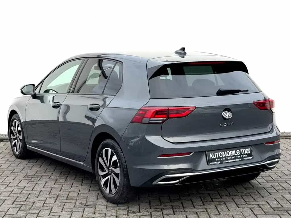 Volkswagen Golf 8 Lim. 1.5 TSI /NAVI/LED/ACC/HUD/CAM/GARANT 01/2023-photo-6