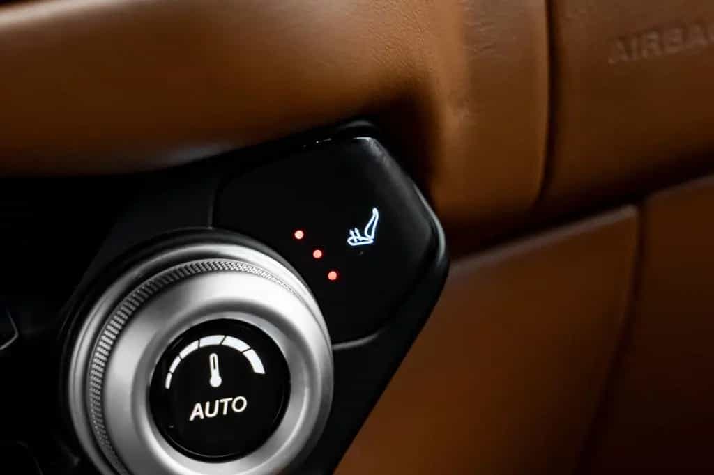 Aston Martin V8 Vantage // NETTO EXPORT 02/2022-photo-13