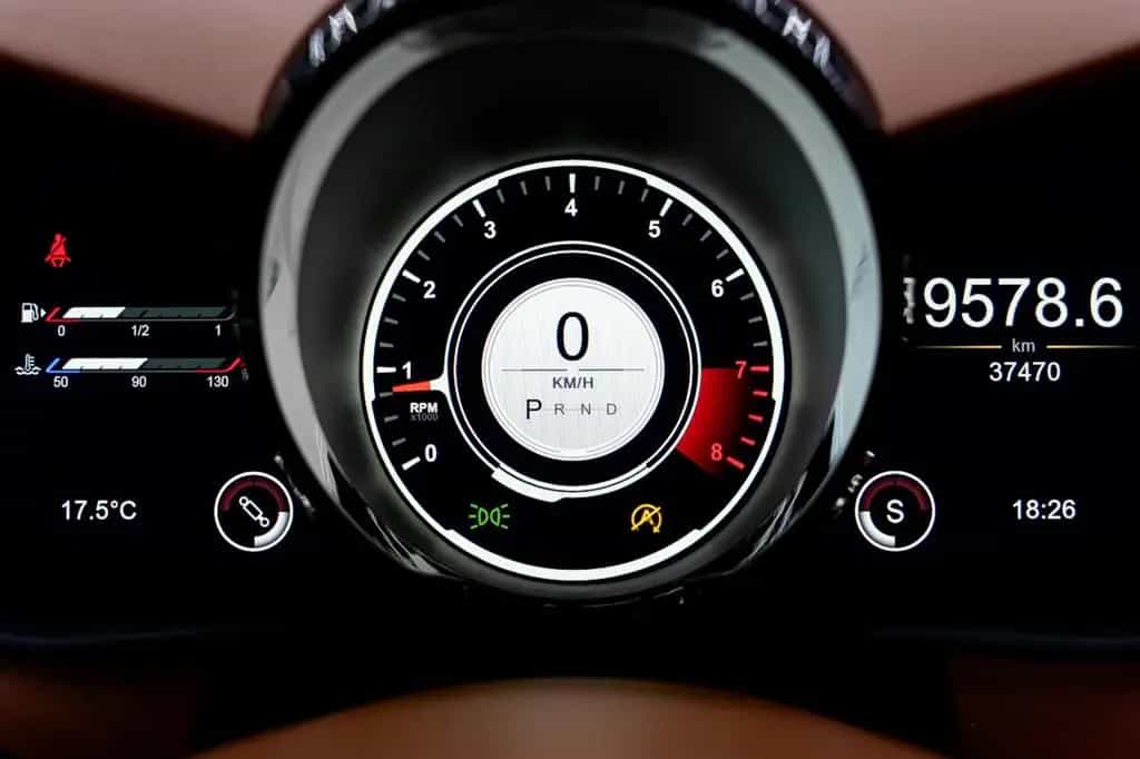 Aston Martin V8 Vantage // NETTO EXPORT 02/2022-photo-8