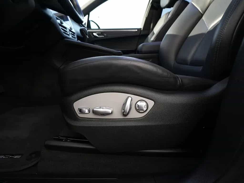 Porsche Macan PANO-SPORTSITZE-BOSE-AHK-360CAM-LED-20"S 01/2022-photo-14