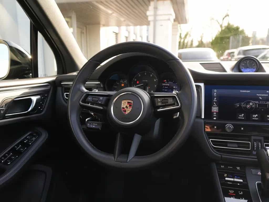Porsche Macan PANO-SPORTSITZE-BOSE-AHK-360CAM-LED-20"S 01/2022-photo-17