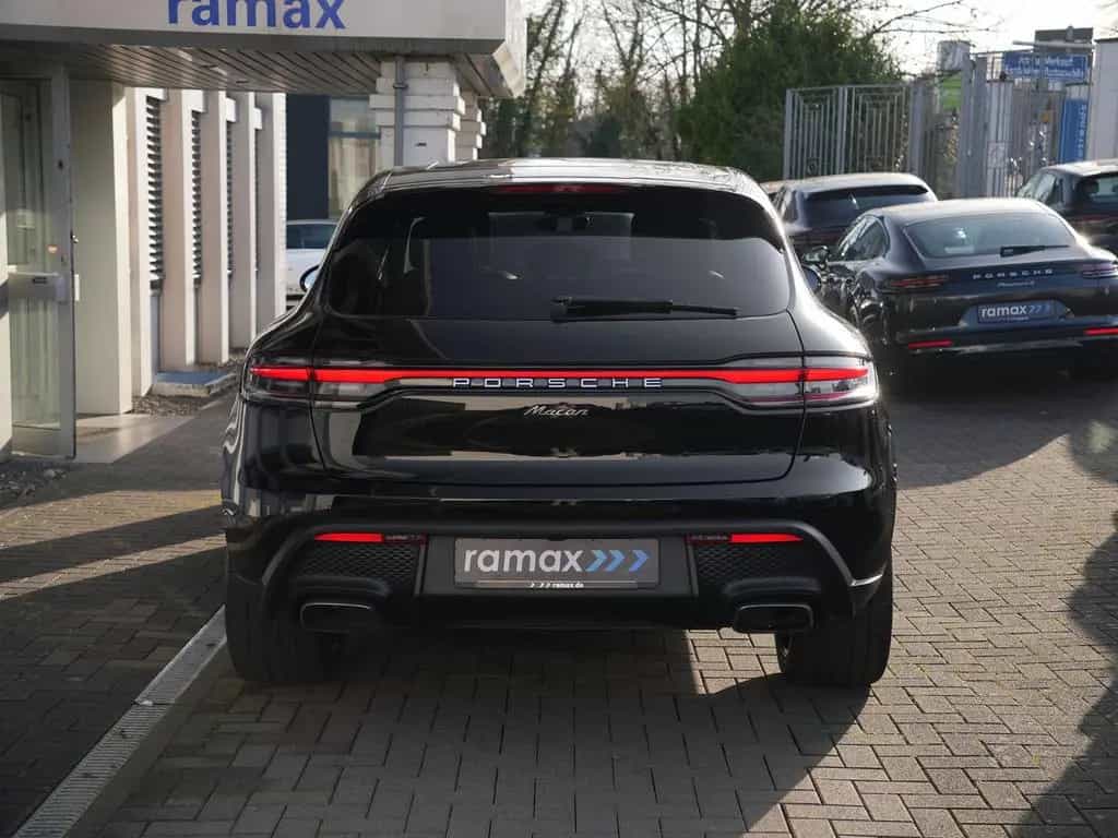 Porsche Macan PANO-SPORTSITZE-BOSE-AHK-360CAM-LED-20"S 01/2022-photo-0