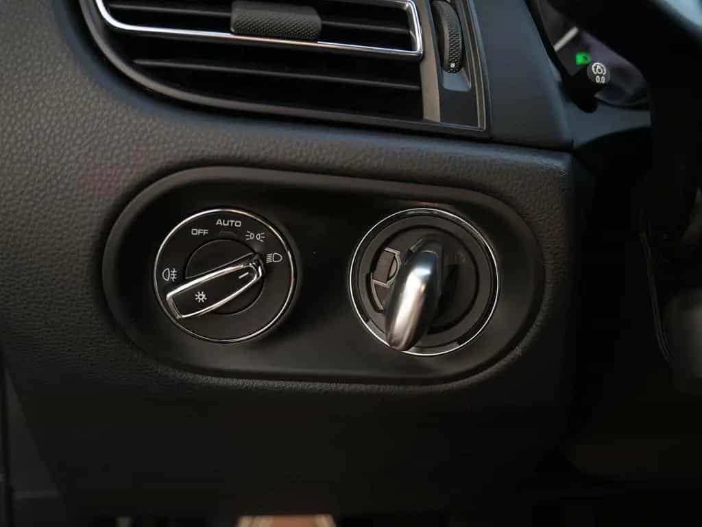 Porsche Macan PANO-SPORTSITZE-BOSE-AHK-360CAM-LED-20"S 01/2022-photo-28
