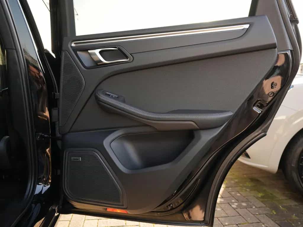 Porsche Macan PANO-SPORTSITZE-BOSE-AHK-360CAM-LED-20"S 01/2022-photo-38