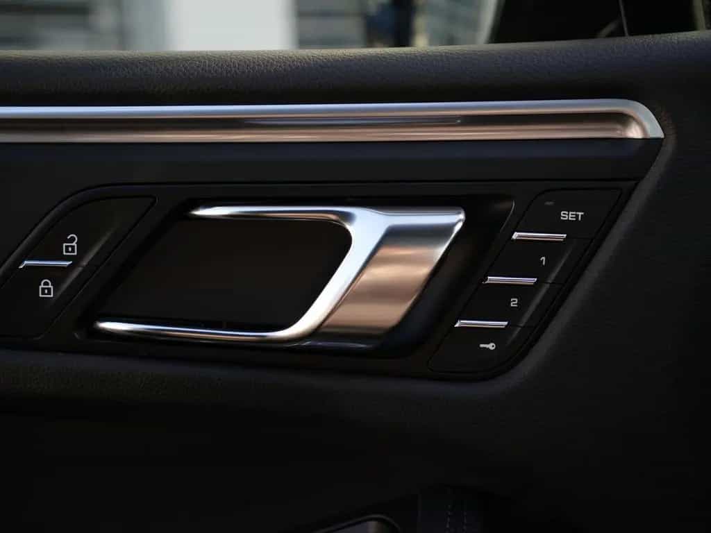 Porsche Macan PANO-SPORTSITZE-BOSE-AHK-360CAM-LED-20"S 01/2022-photo-42
