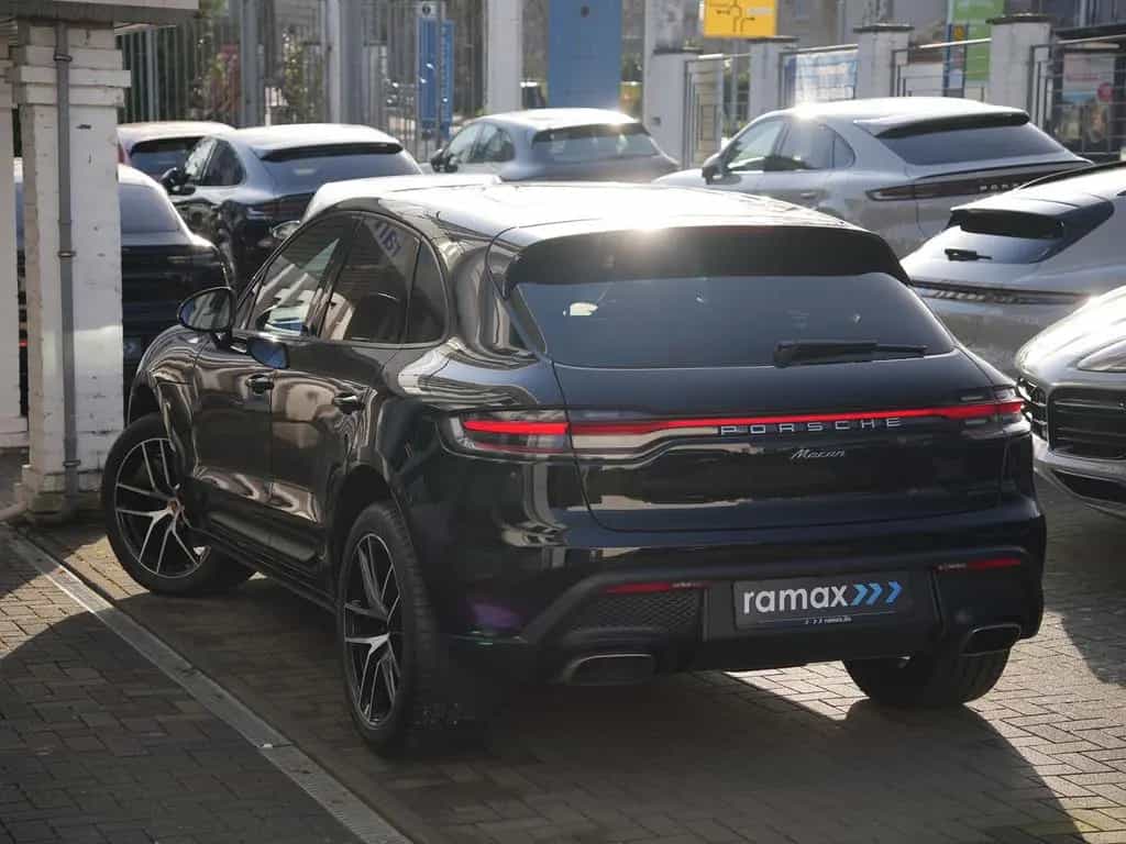 Porsche Macan PANO-SPORTSITZE-BOSE-AHK-360CAM-LED-20"S 01/2022-photo-4
