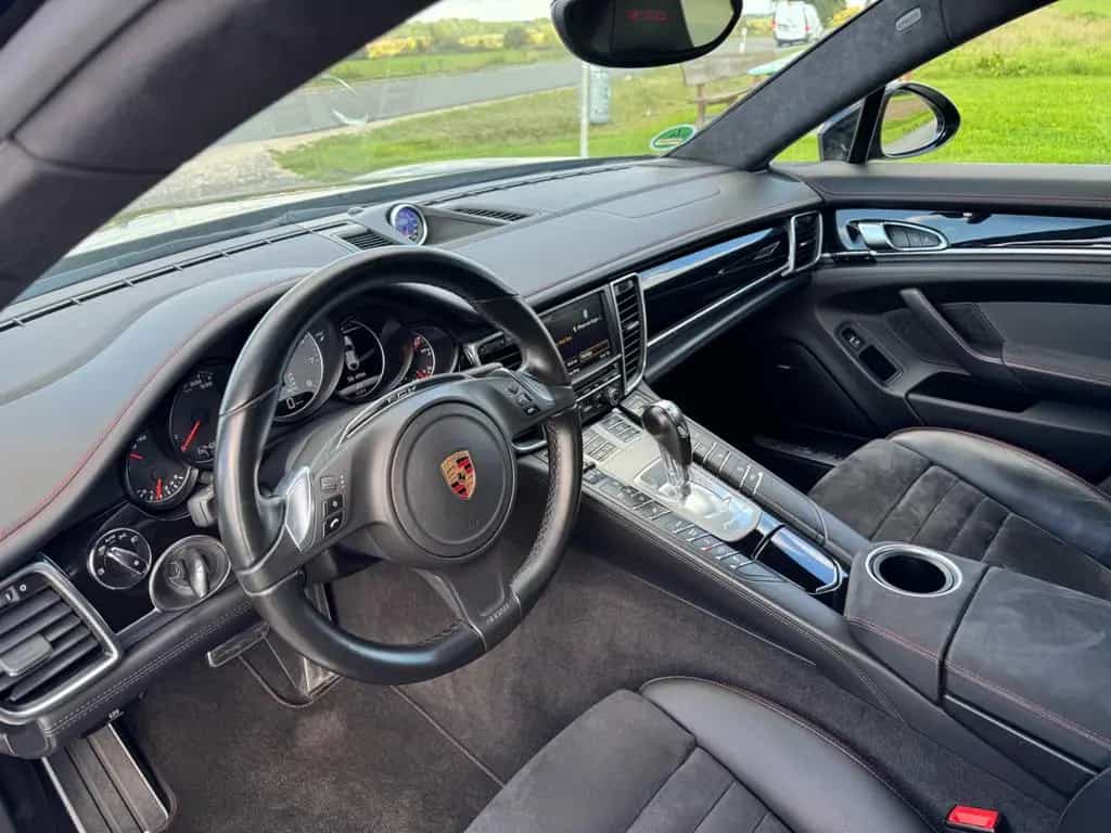 Porsche Panamera GTS Sport Chrono Plus 05/2016-photo-5