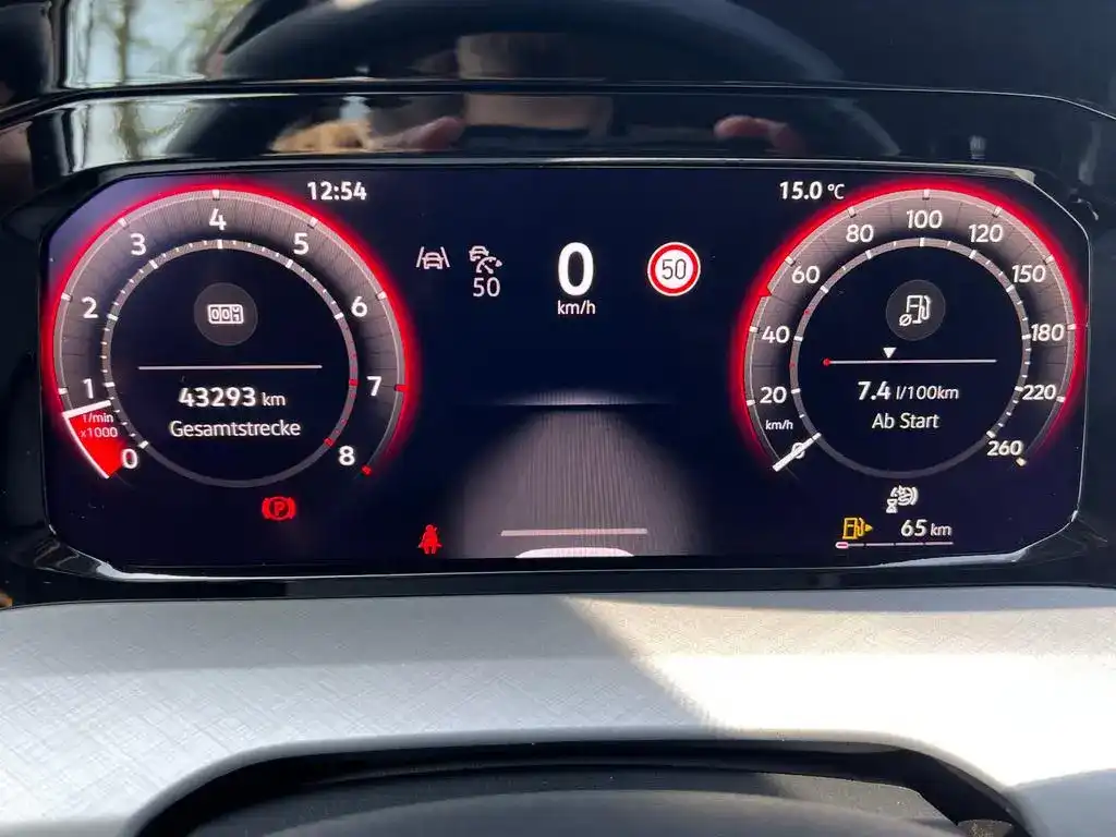 Volkswagen Golf VIII Lim. Life 1.5 TSI - NAVI - PDC- LED- 03/2025-photo-11