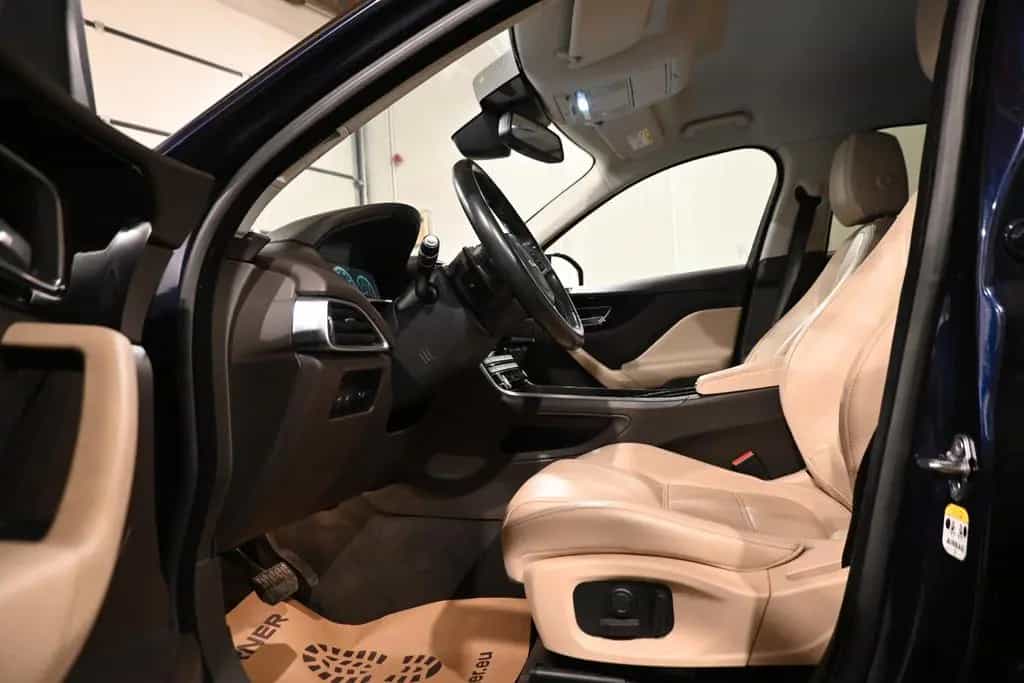 Jaguar F-Pace R-SPORT 3.0 S AWD / FULL SERVICE JAGUAR ! 02/2018-photo-11