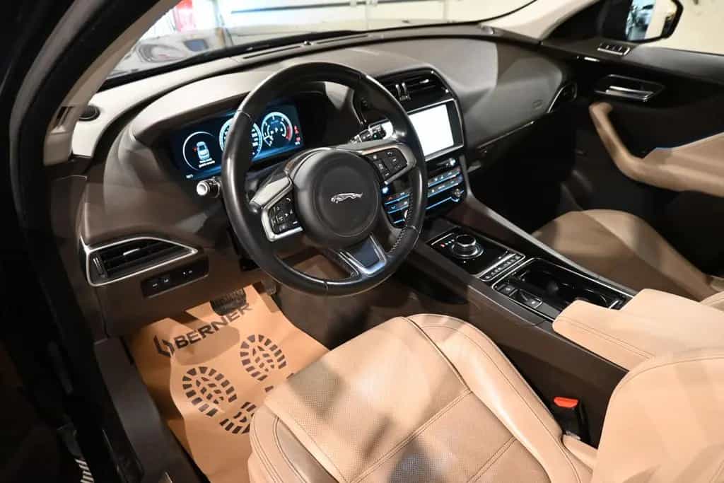 Jaguar F-Pace R-SPORT 3.0 S AWD / FULL SERVICE JAGUAR ! 02/2018-photo-12
