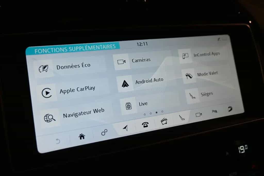 Jaguar F-Pace R-SPORT 3.0 S AWD / FULL SERVICE JAGUAR ! 02/2018-photo-19
