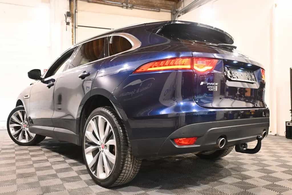 Jaguar F-Pace R-SPORT 3.0 S AWD / FULL SERVICE JAGUAR ! 02/2018-photo-8