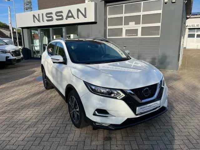 Nissan Qashqai 1.3 DIG-T DCT Zama Navi AVM PGD SH 18" 03/2021-photo-1