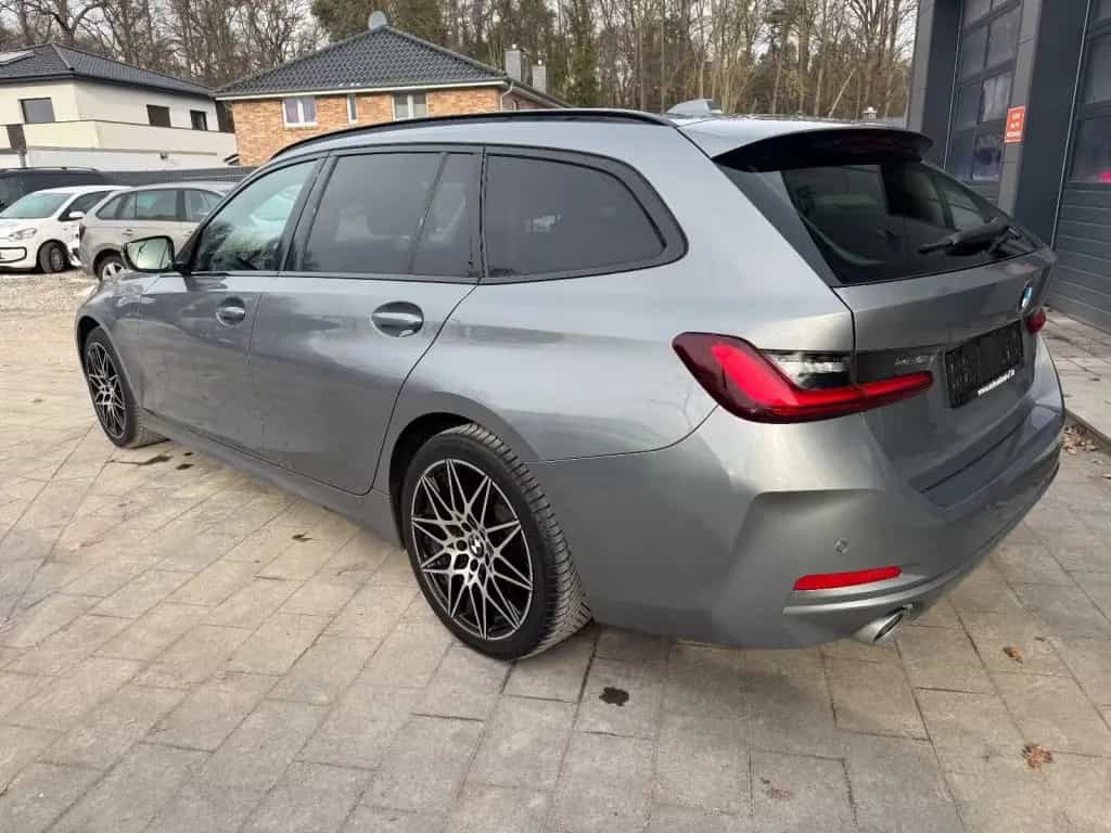 BMW 3 Series d Touring xDrive Aut. 08/2022-photo-5
